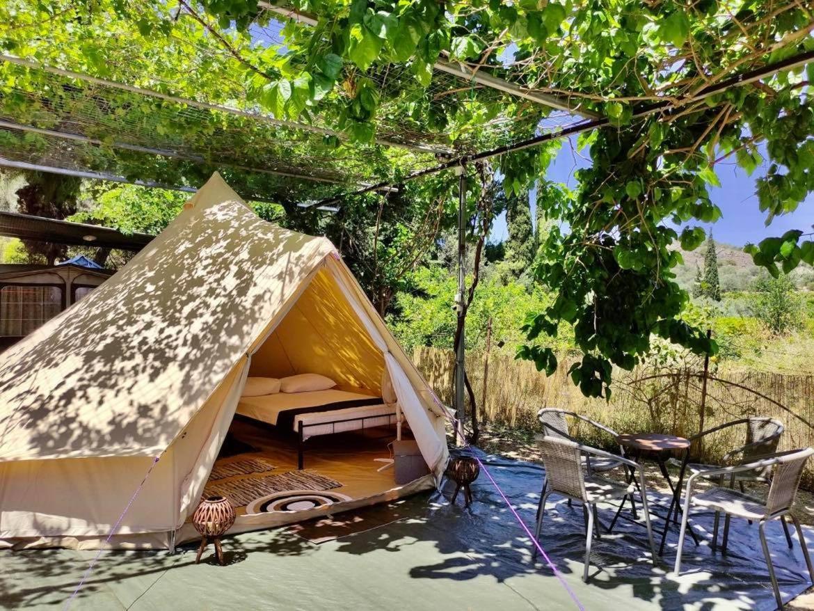 Xenicamp-Retreat Hotel นาฟปลิโอ ภายนอก รูปภาพ